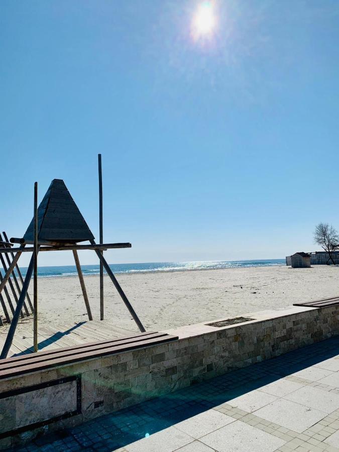 Hella Apartament Mamaia-Nord Năvodari Exteriér fotografie