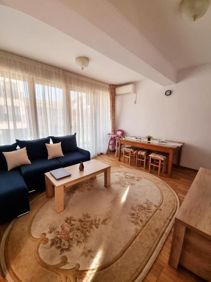 Hella Apartament Mamaia-Nord Năvodari Exteriér fotografie