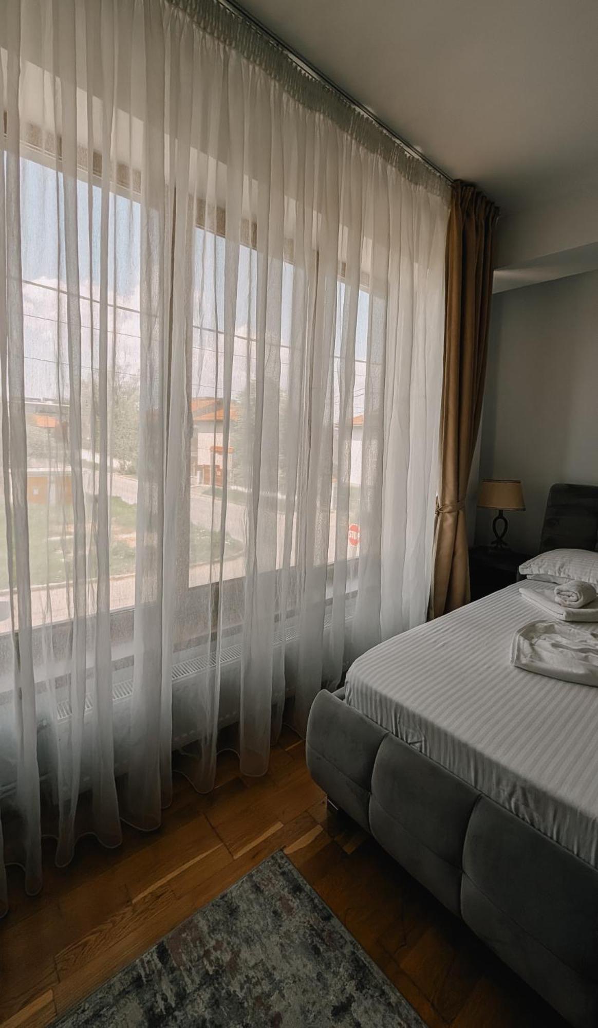 Hella Apartament Mamaia-Nord Năvodari Exteriér fotografie