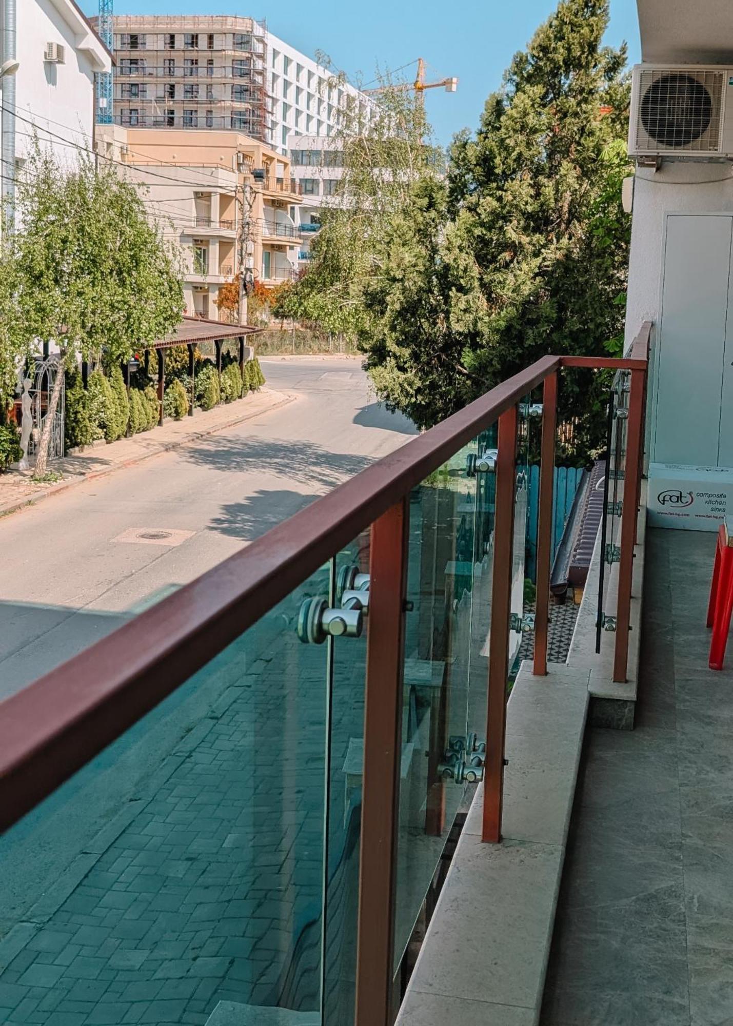 Hella Apartament Mamaia-Nord Năvodari Exteriér fotografie